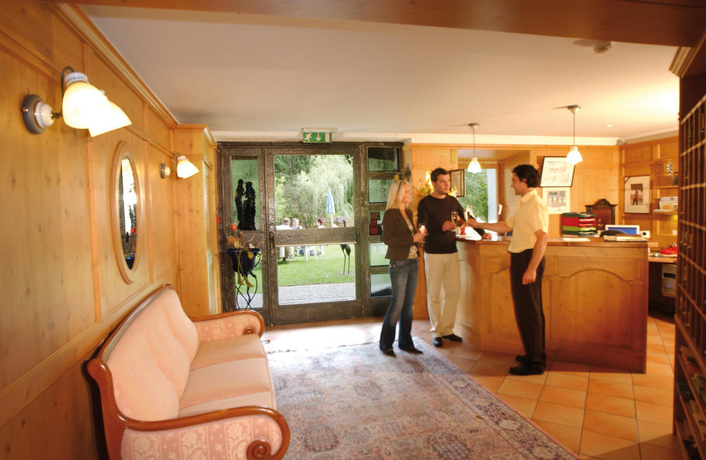 Dolomitenhotel Weisslahnbad Тирес Экстерьер фото
