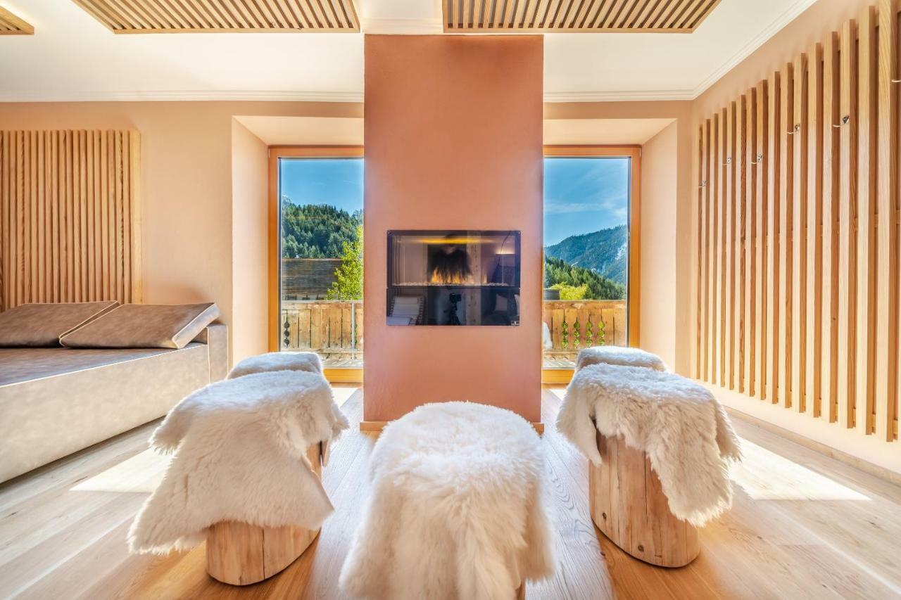 Dolomitenhotel Weisslahnbad Тирес Экстерьер фото